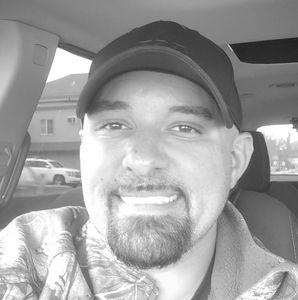 Meet your Posher, Dustin